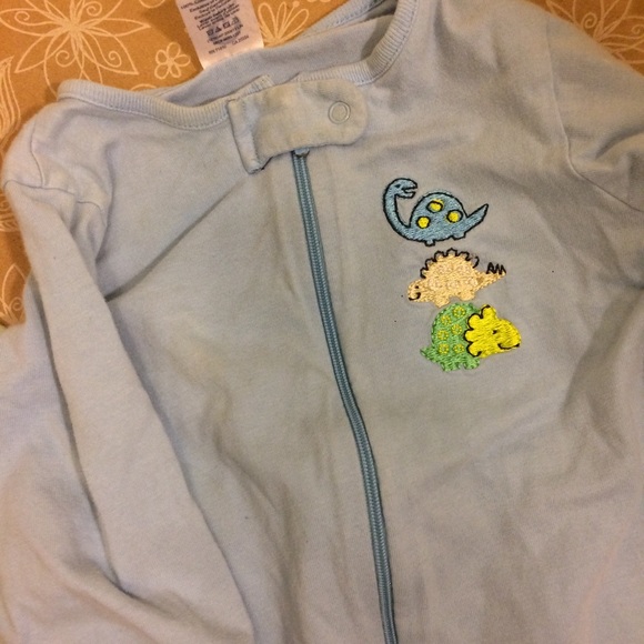 [gerber] bundle of Six footies bodysuit 6-9M - Picture 7 of 8